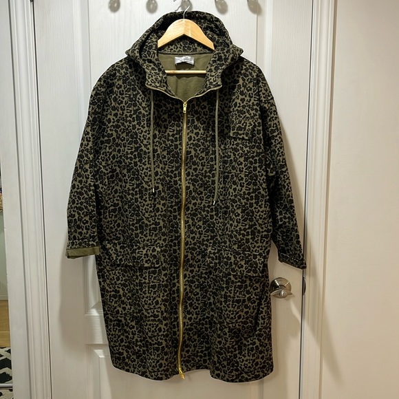 red sky shop Jackets & Blazers - Red Sky Shop Hooded Green Leopard Jacket Size XL